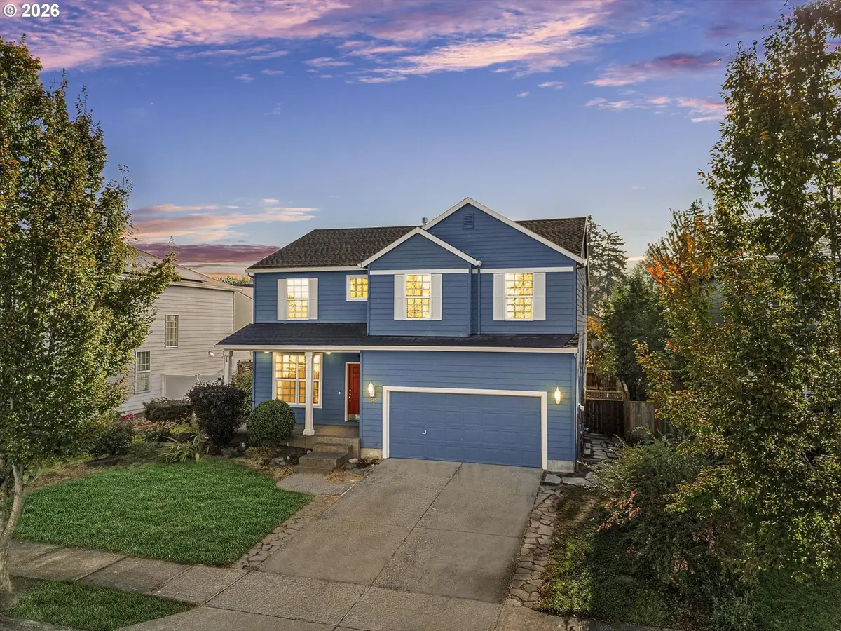 2548 Edgewater Dr, Woodburn, OR 97071 - #1