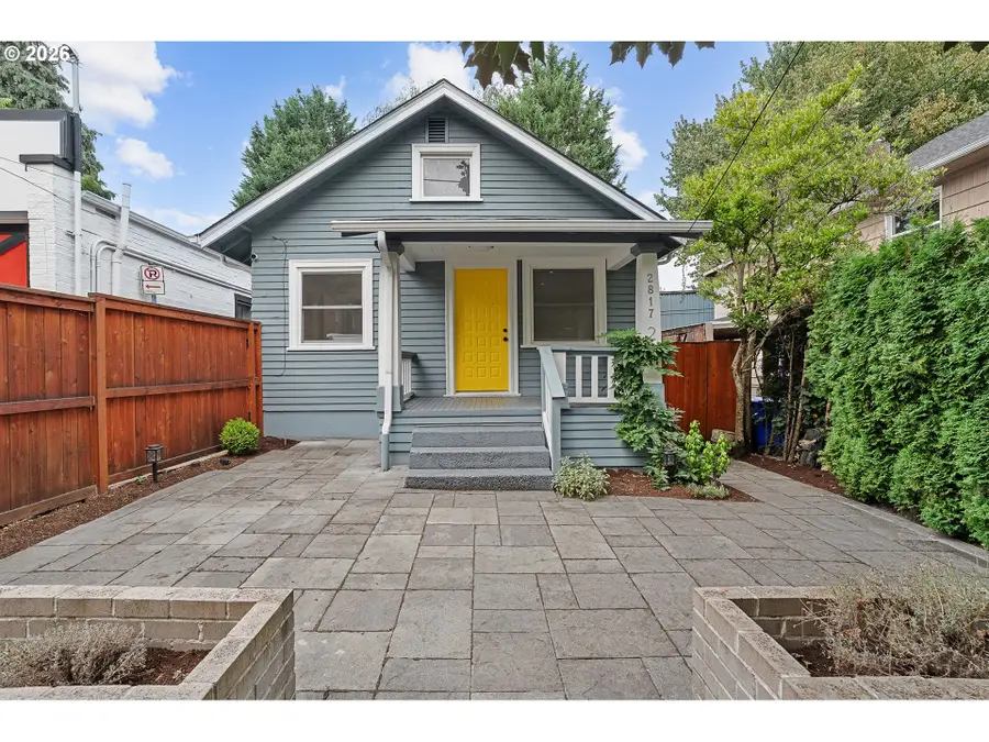 2817 NE Weidler St, Portland, OR 97232 - #2