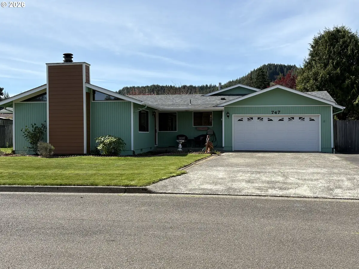 747 Evergreen Loop, Reedsport, OR 97467 - #1