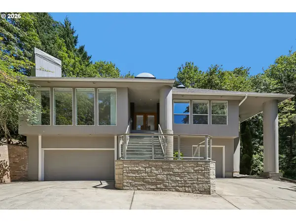 10838 S Southridge Dr, Portland, OR 97219