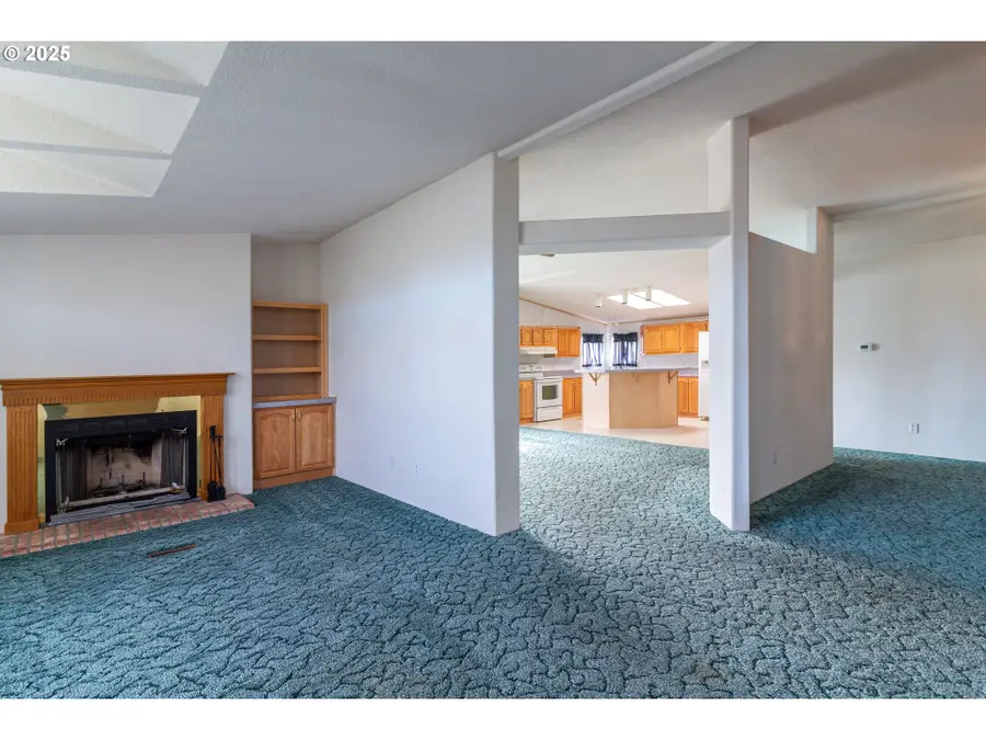 30683 Spring Ct, Hermiston, OR 97838 - Image #3