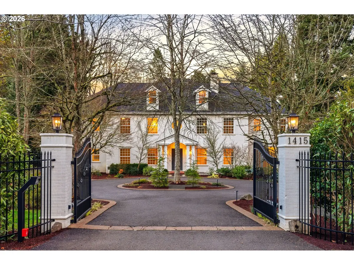 1415 S Military Rd, Portland, OR 97219 - #1