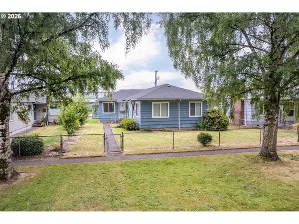 1034 16th Ave, Longview, WA 98632