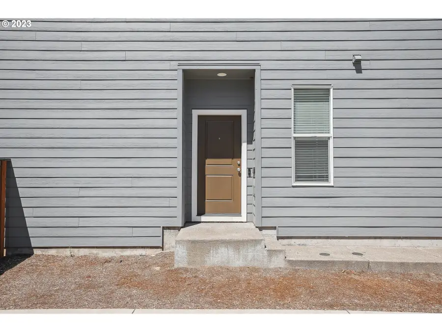 859 S 23rd Ave, Cornelius, OR 97113 - Image #3