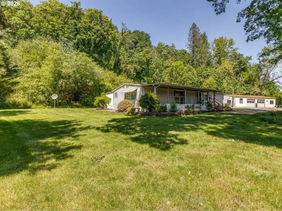 215 E Scott Ave, Woodland, WA 98674 - #2
