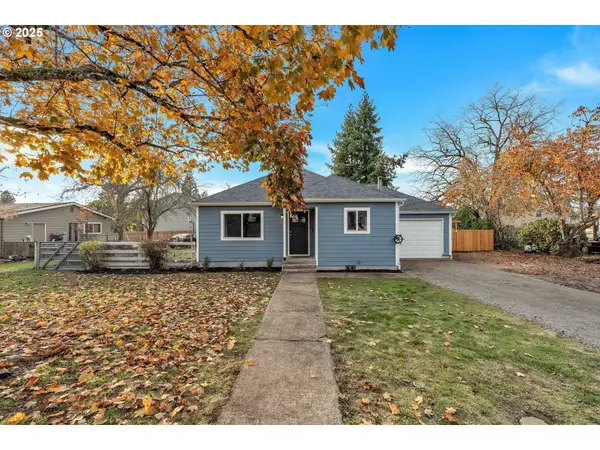 122 N Cole Ave, Molalla, OR 97038