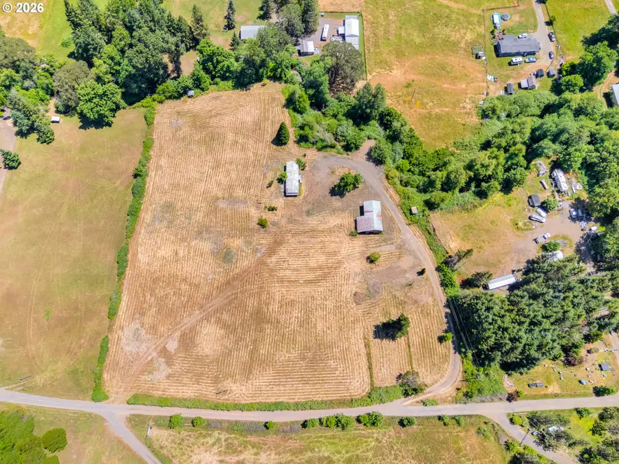 596 Raleigh Dr, Winston, OR 97496 - #2