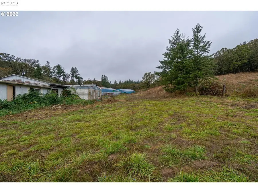 4090 NW Lincoln Ave, Yamhill, OR 97148 - #3