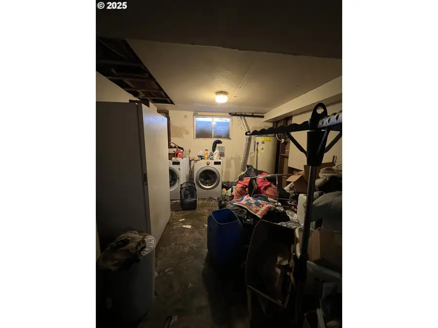 933 SE 174th Ave, Portland, OR 97233 - #3