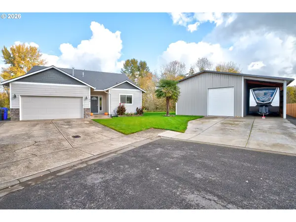 470 Burghardt Dr, Molalla, OR 97038