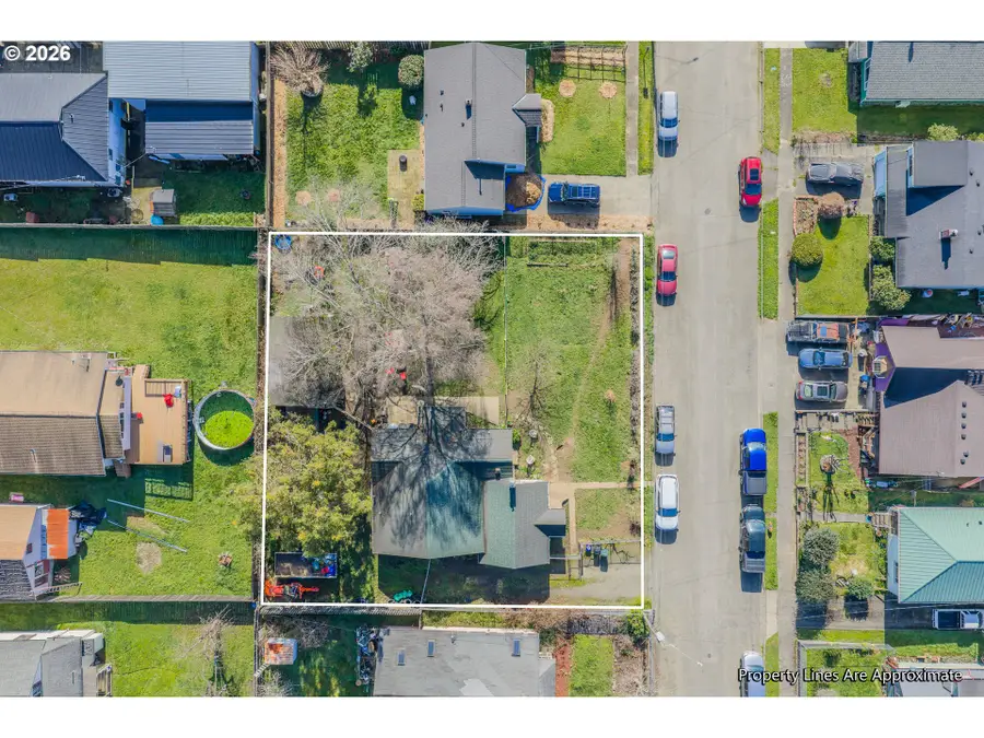 1268 N Elliott St, Coquille, OR 97423 - #2