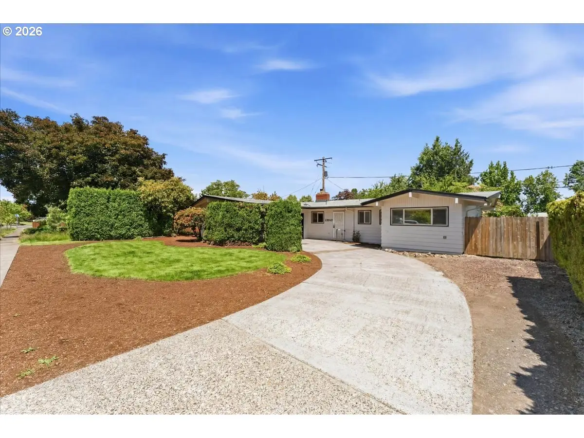 13547 NE Sacramento St, Portland, OR 97230 - #1