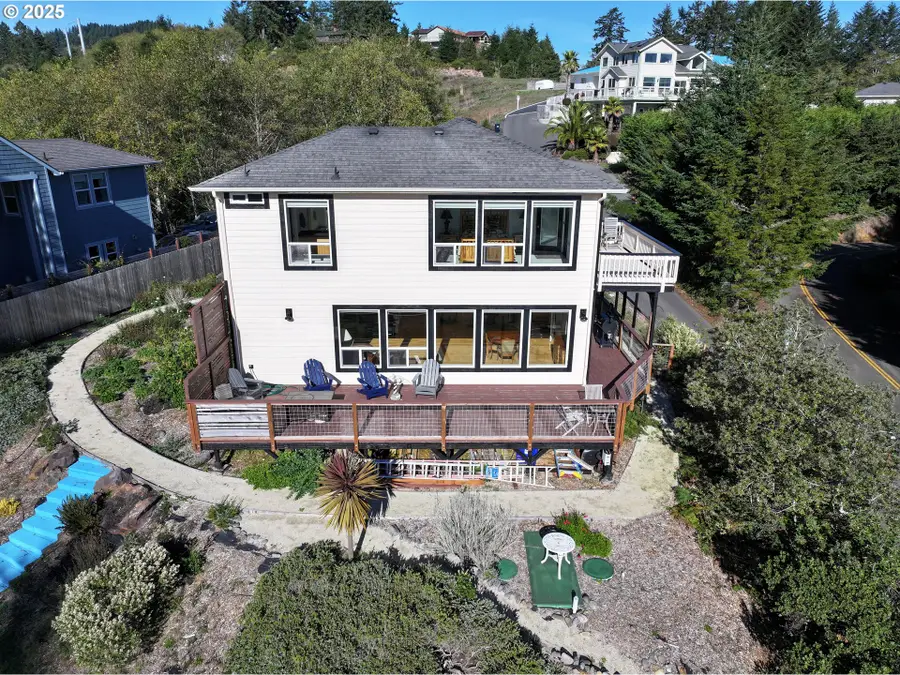 97661 Marina Heights Loop, Brookings, OR 97415 - Image #3