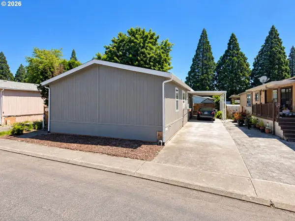 1400 S Elm St #83, Canby, OR 97013
