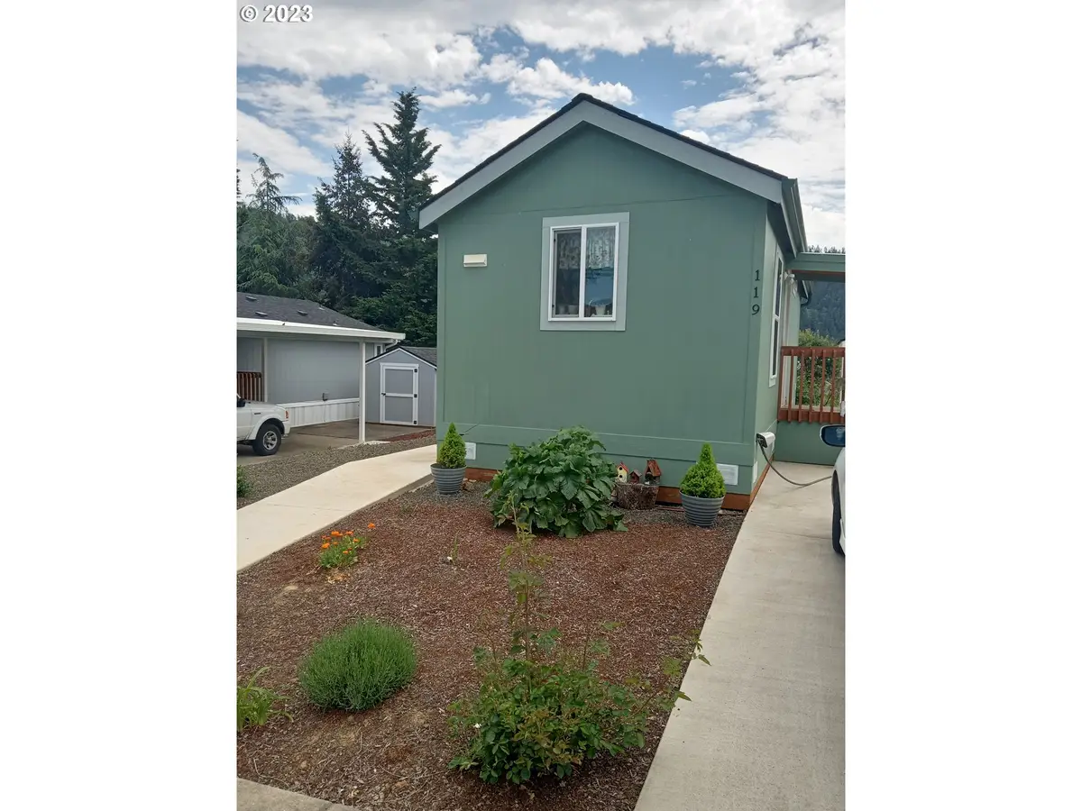 119 Oak Leaf Ln, Winston, OR 97496 - #1