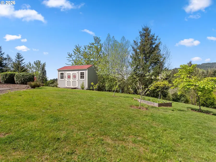 223 Southern Cross Ln, Woodland, WA 98674 - #3