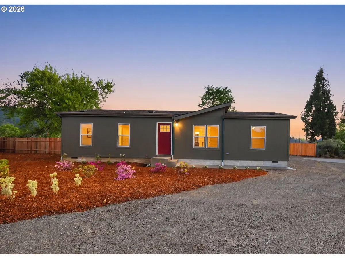 1551 A St, Springfield, OR 97477 - #1