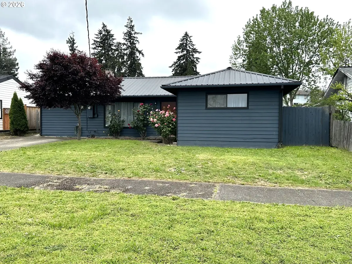 101 SW Peach Ln, Winston, OR 97496 - #1