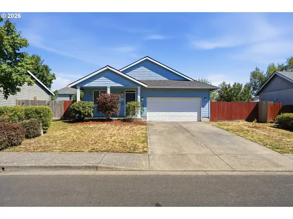 1367 Constitution Ave, Woodburn, OR 97071