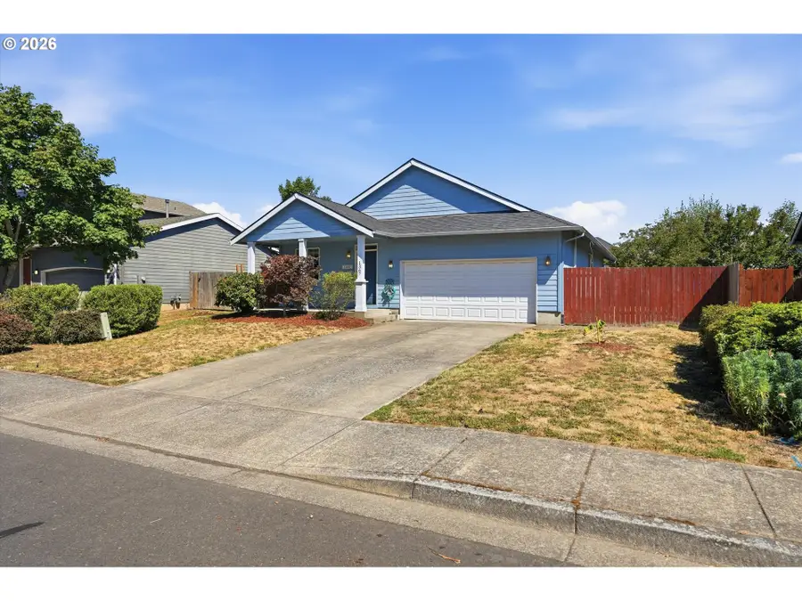 1367 Constitution Ave, Woodburn, OR 97071 - #2