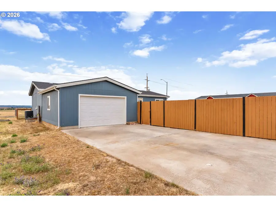 1821 Jaxon St, Goldendale, WA 98620 - #2
