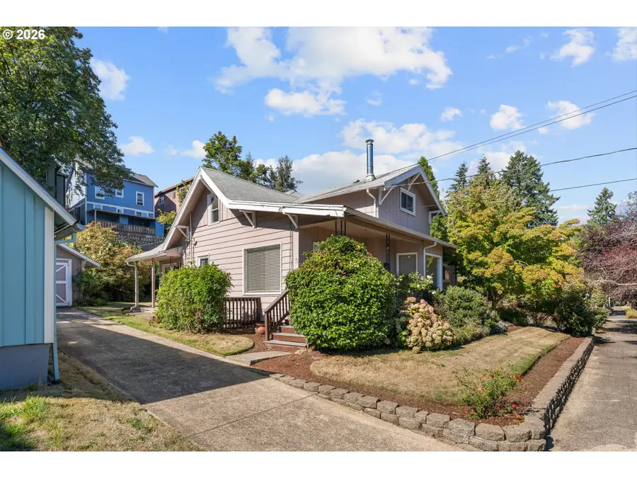 710 11th St, Oregon City, OR 97045 - #2
