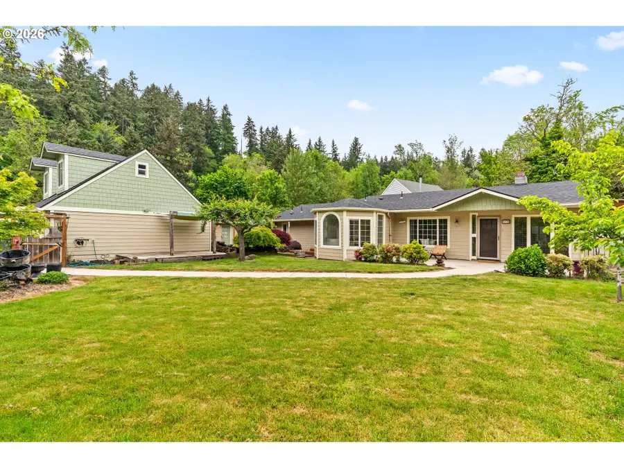 1755 E 43rd Ave, Eugene, OR 97405 - #2