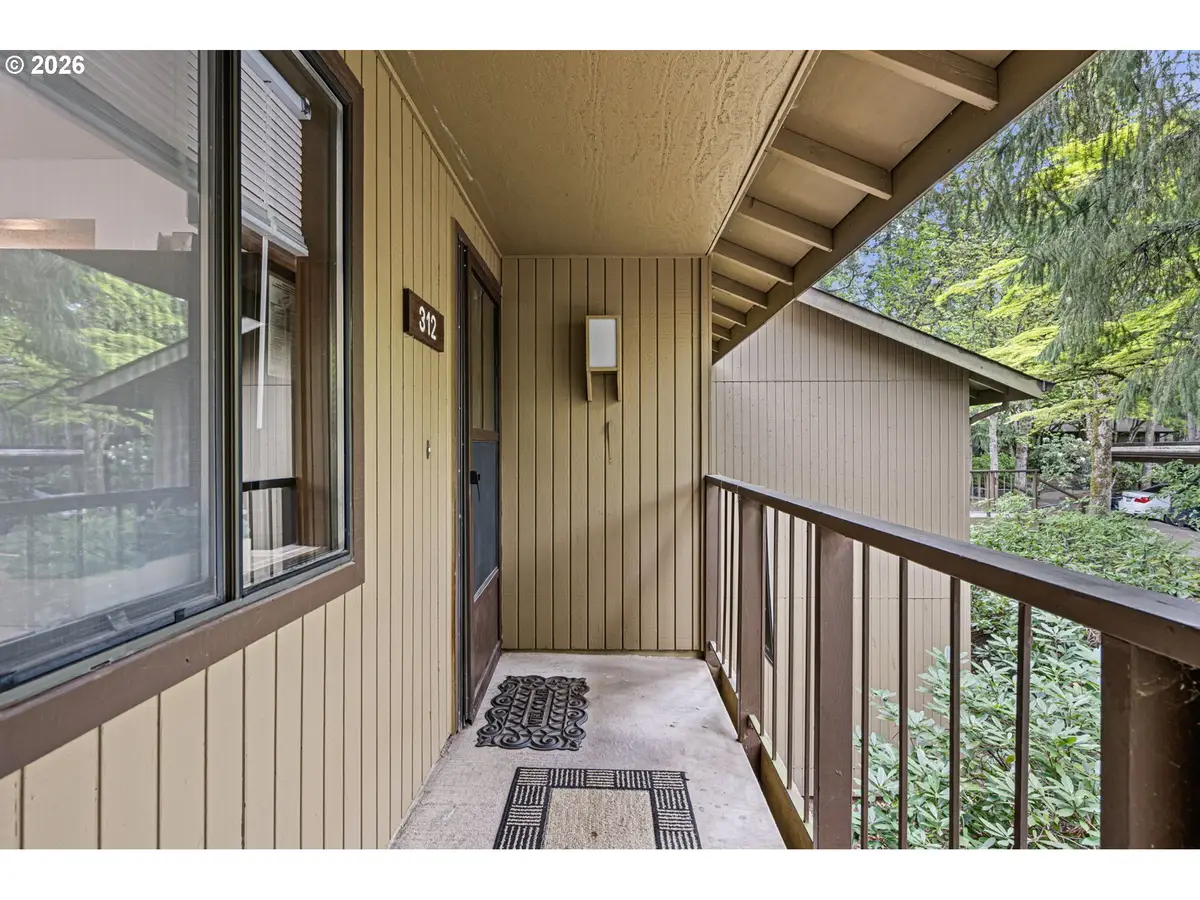 312 Hunington Ave, Eugene, OR 97405 - #1