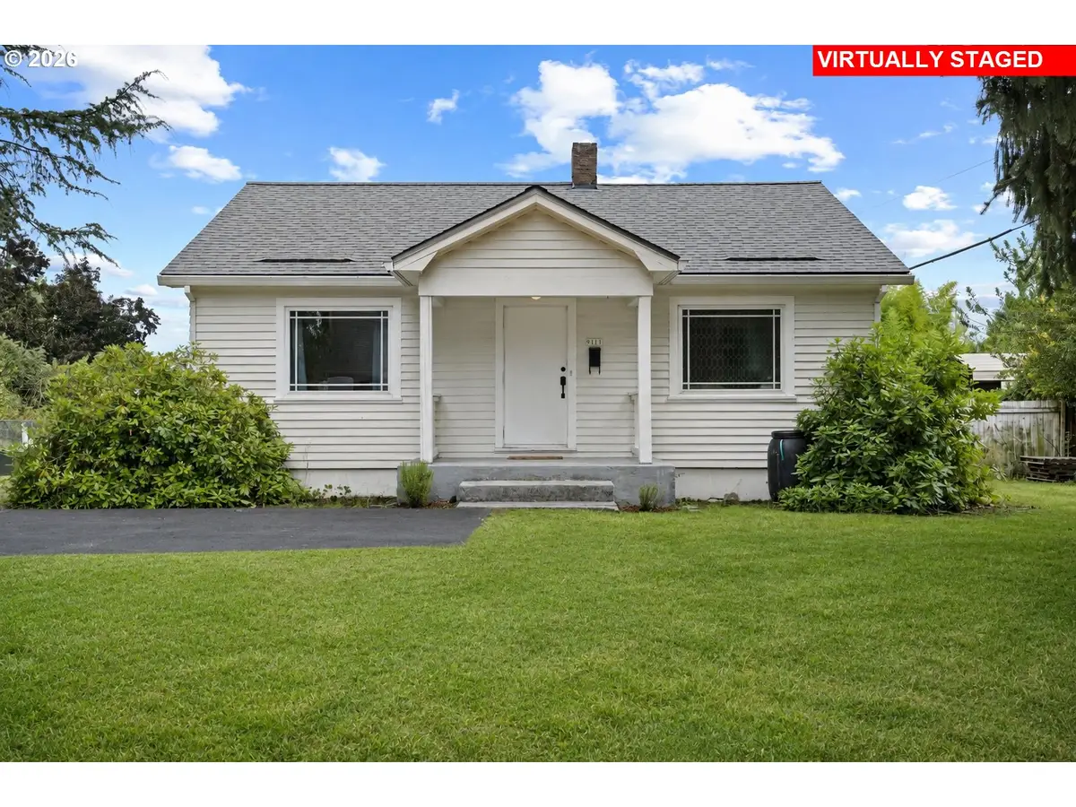 9111 SE Lincoln St, Portland, OR 97216 - #1