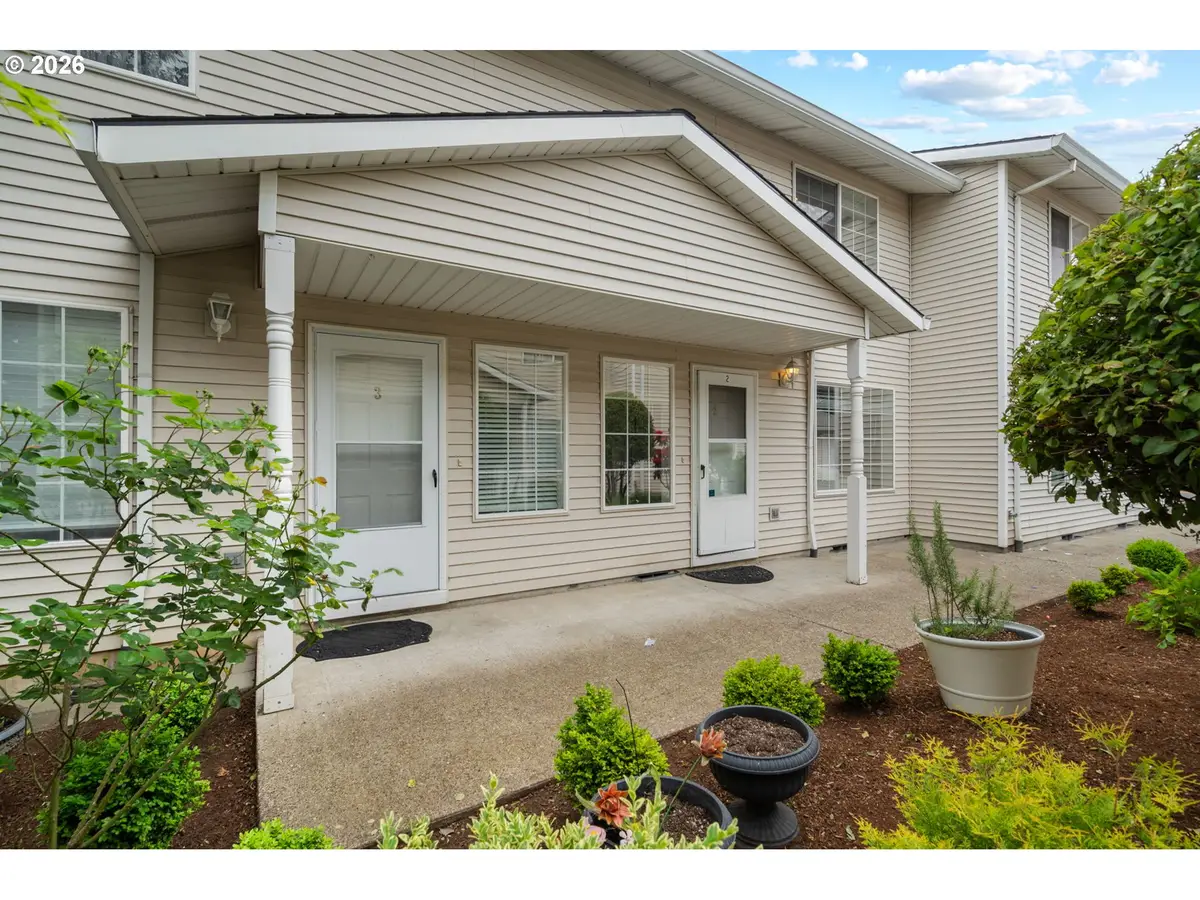 18220 SE Pine St, Portland, OR 97233 - #1