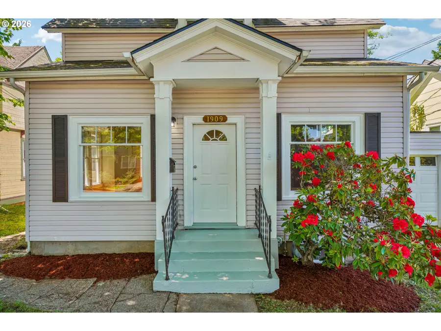 1909 1911 SE 35th Pl, Portland, OR 97214 - #3