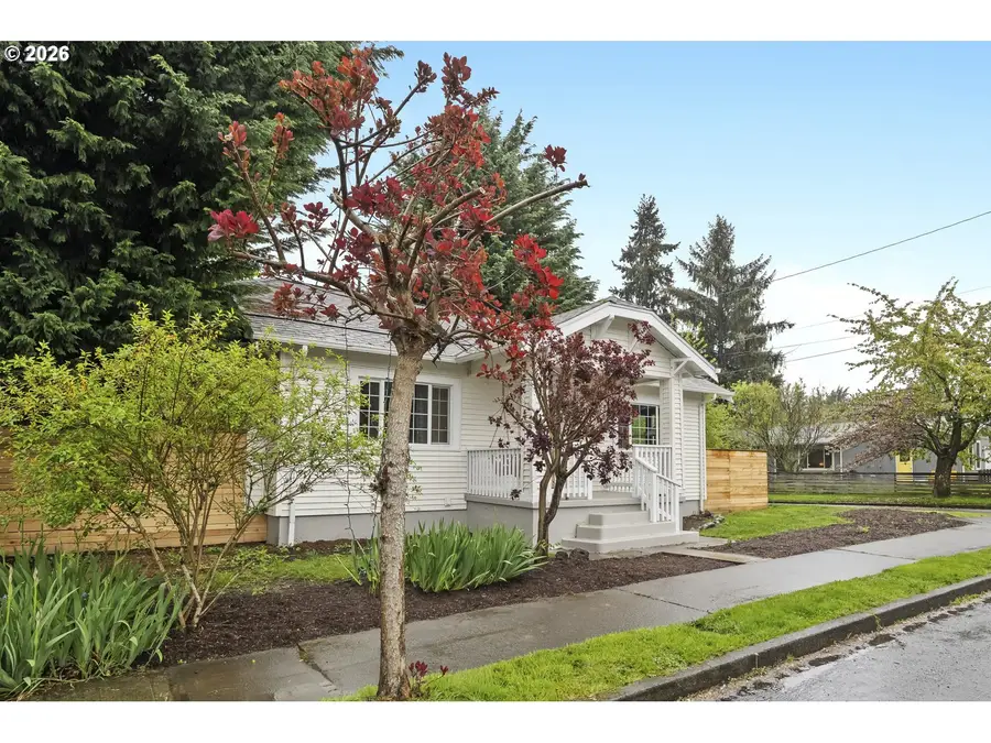 9304 N Hodge Ave, Portland, OR 97203 - #3