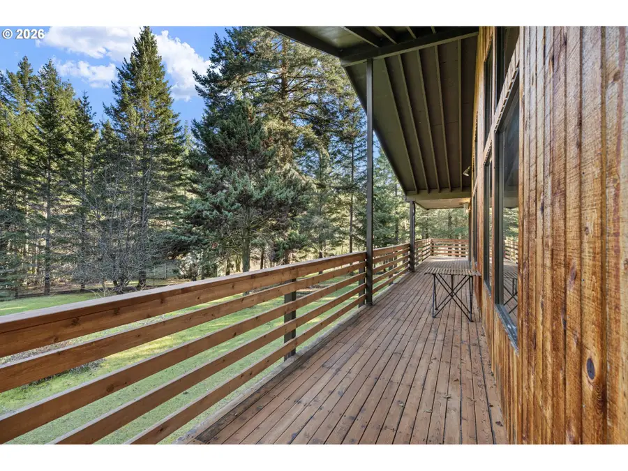 88931 Lois Ln, Elmira, OR 97437 - #2