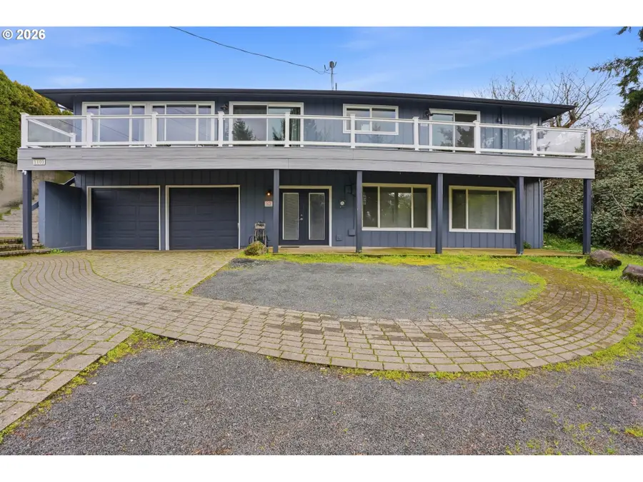 1101 E 33rd Pl, Vancouver, WA 98661 - #2