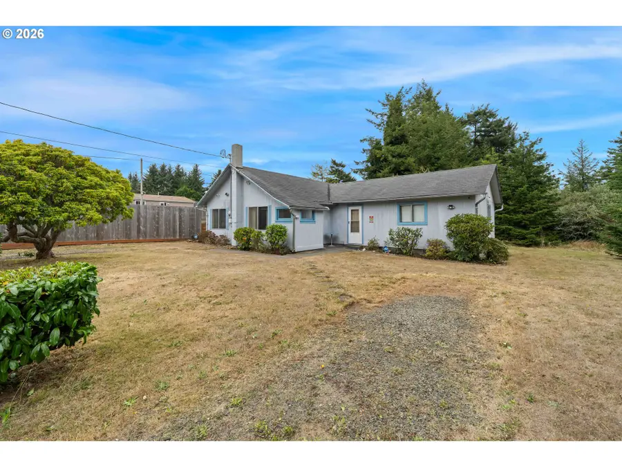 90913 Robertson Ln, Barview, OR 97420 - #3