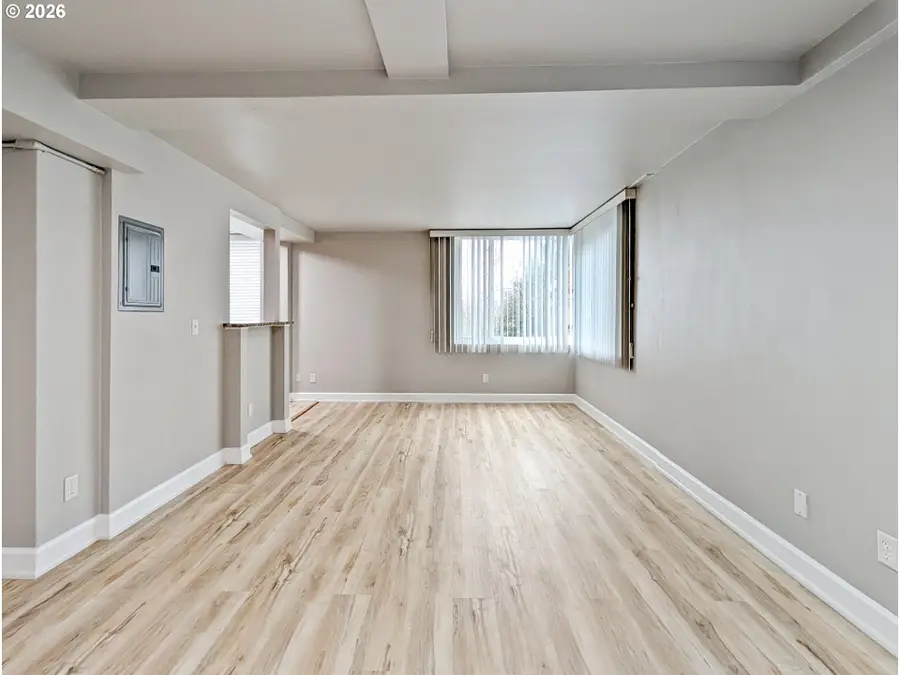 1205 SW Cardinell Dr #609, Portland, OR 97201 - #3