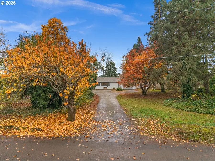 12602 NE Fry Rd, Aurora, OR 97002 - Image #2