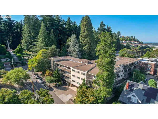 2393 SW Park Pl #210, Portland, OR 97205