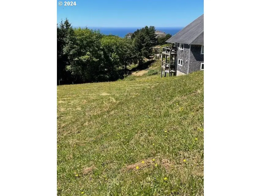 39 Southview Loop, Cloverdale, OR 97112 - Image #1