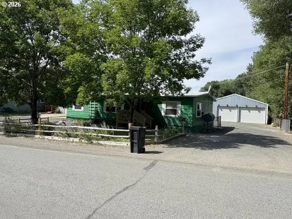 616 NW Bridge St, JohnDay, OR 97845