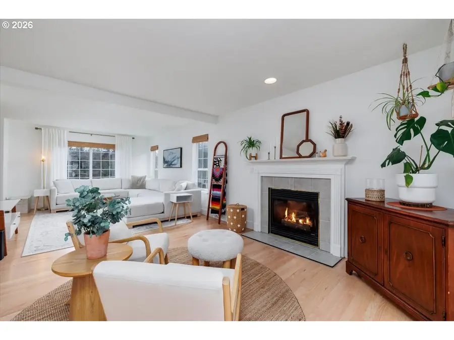 36745 Eldridge Dr, Sandy, OR 97055 - #3