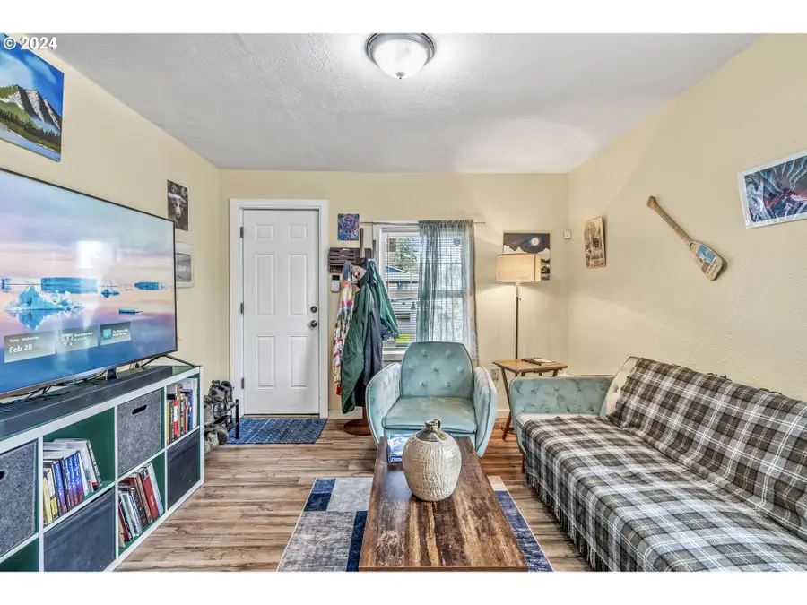 268 25th Ave, Longview, WA 98632 - Image #2