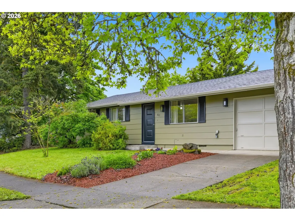 823 W Quinalt St, Springfield, OR 97477 - #1