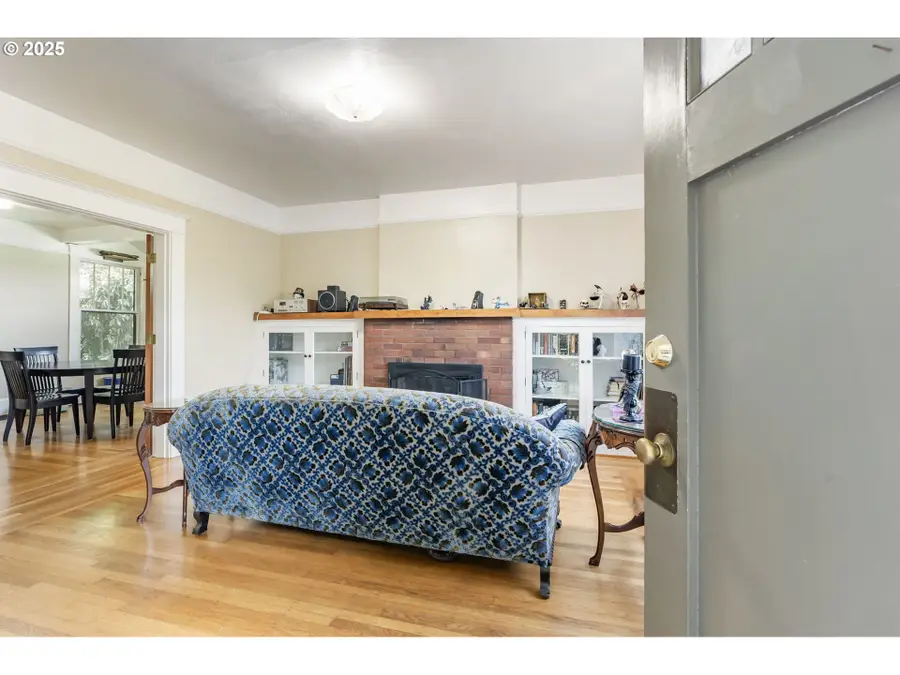 3035 SE 9th Ave, Portland, OR 97202 - #3