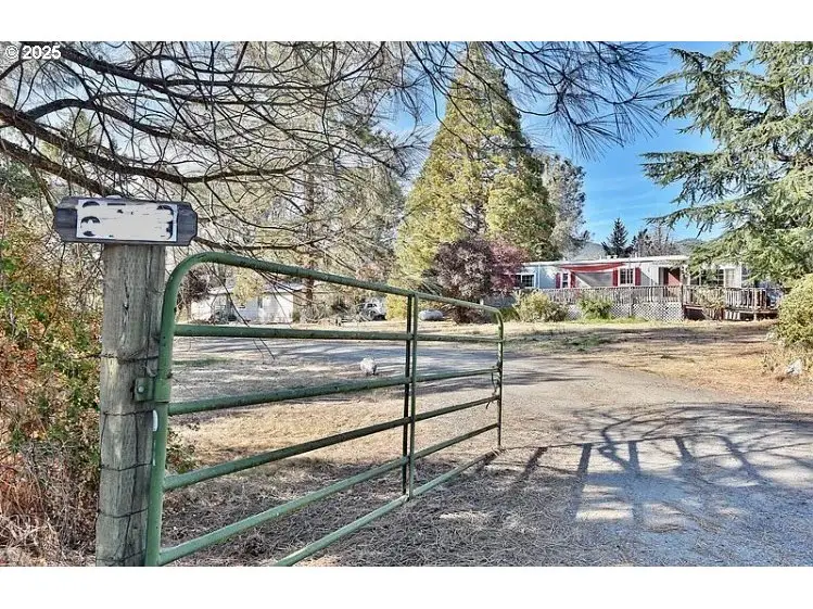 8720 Hwy 238, Jacksonville, OR 97530 - Image #2