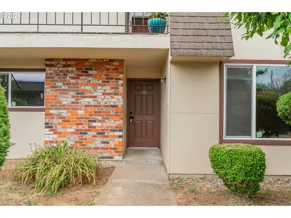 18435 NE Glisan St #10, Portland, OR 97230