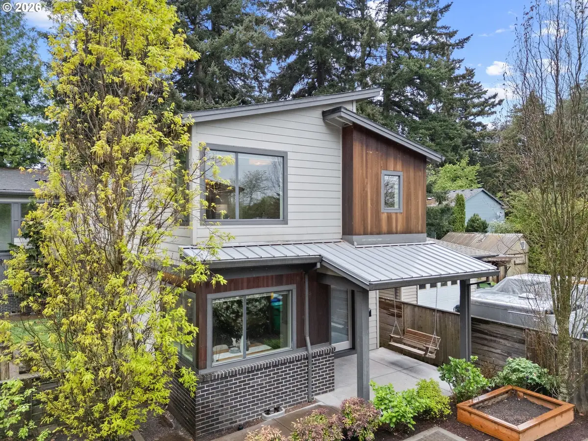 7667 SE Sherman Ct, Portland, OR 97215 - #1