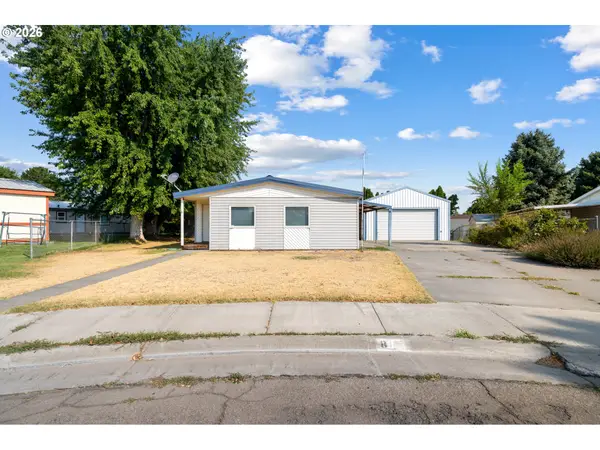 8 Sage Ct, Hermiston, OR 97838