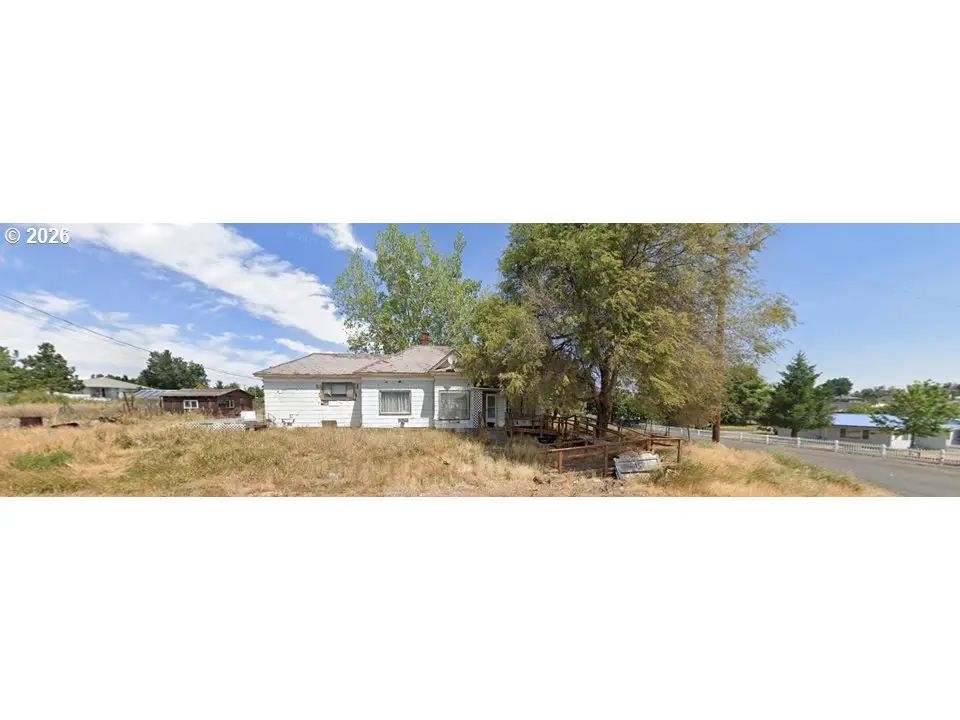 303 W Court St, Condon, OR 97823 - #1