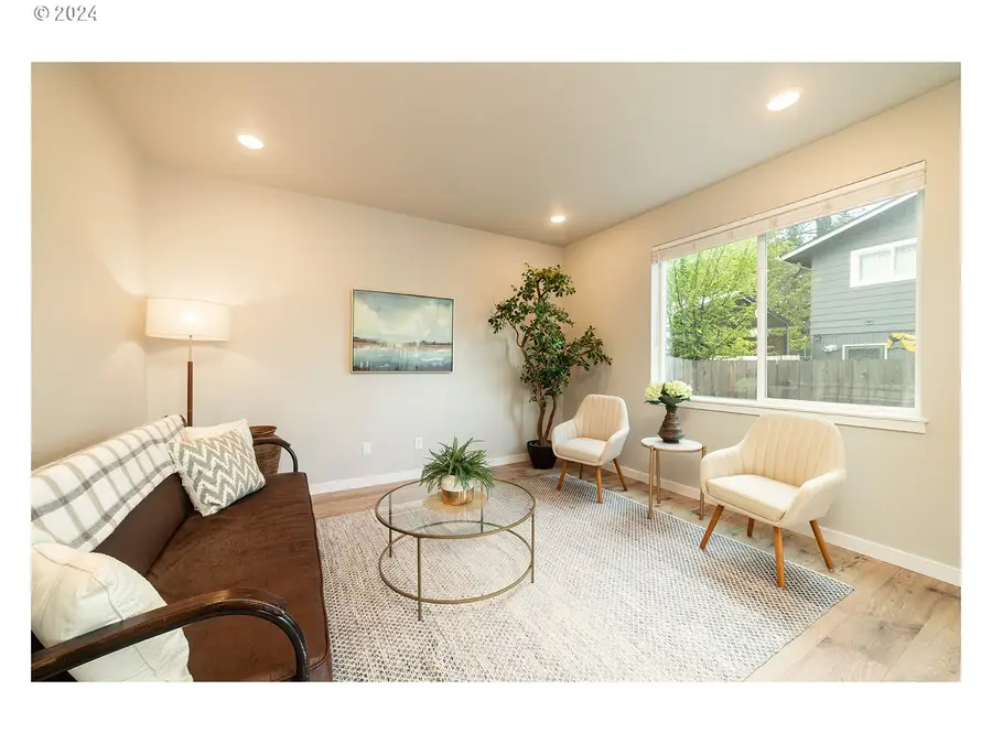 11091 SE Mitchell St, Portland, OR 97266 - #3
